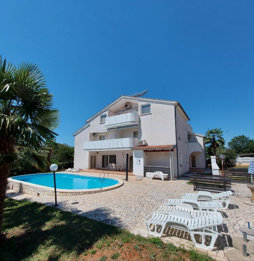 Marinela Apartment