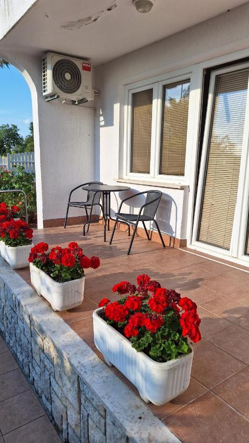 Apartment Marinela *