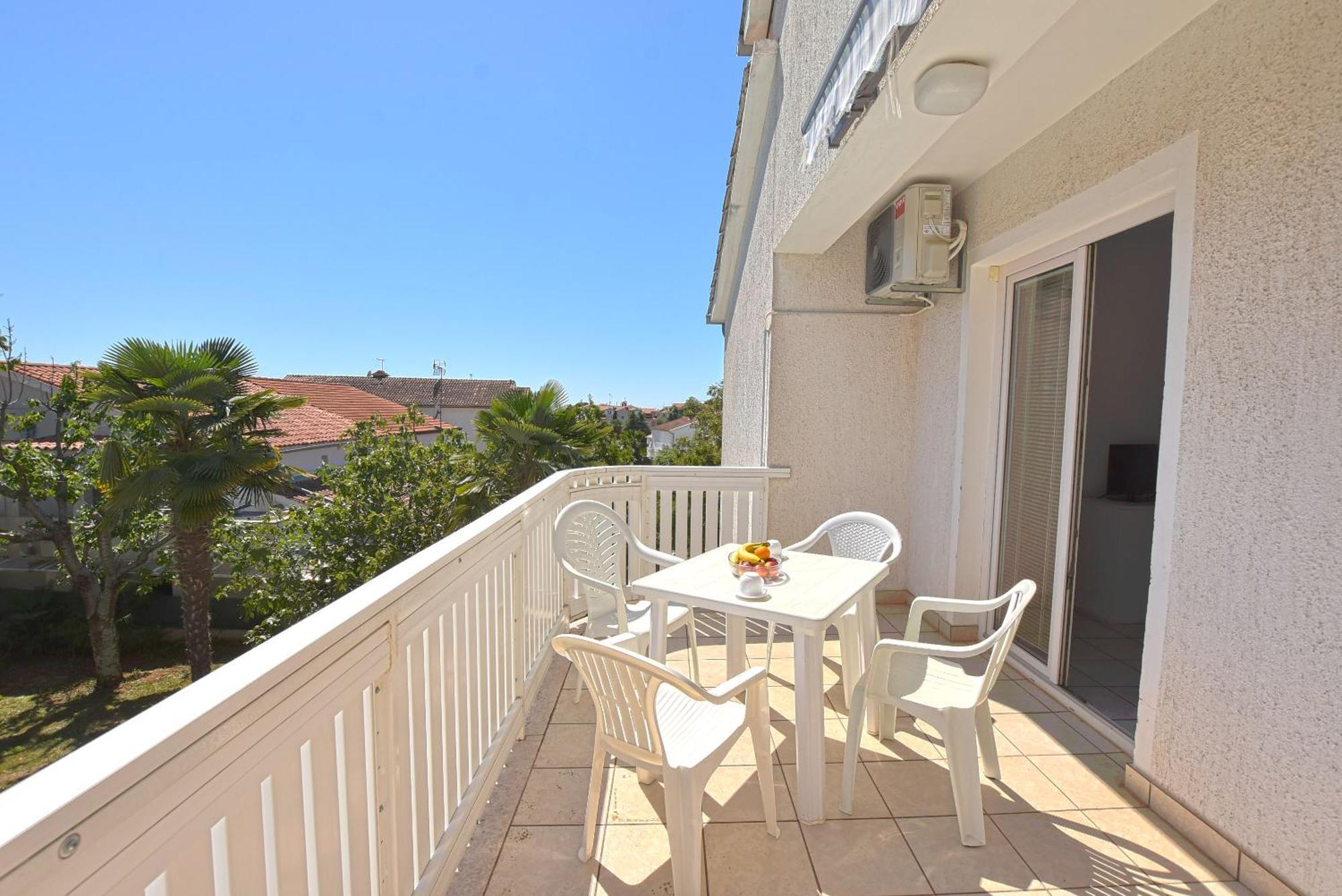 Apartment Marinela *